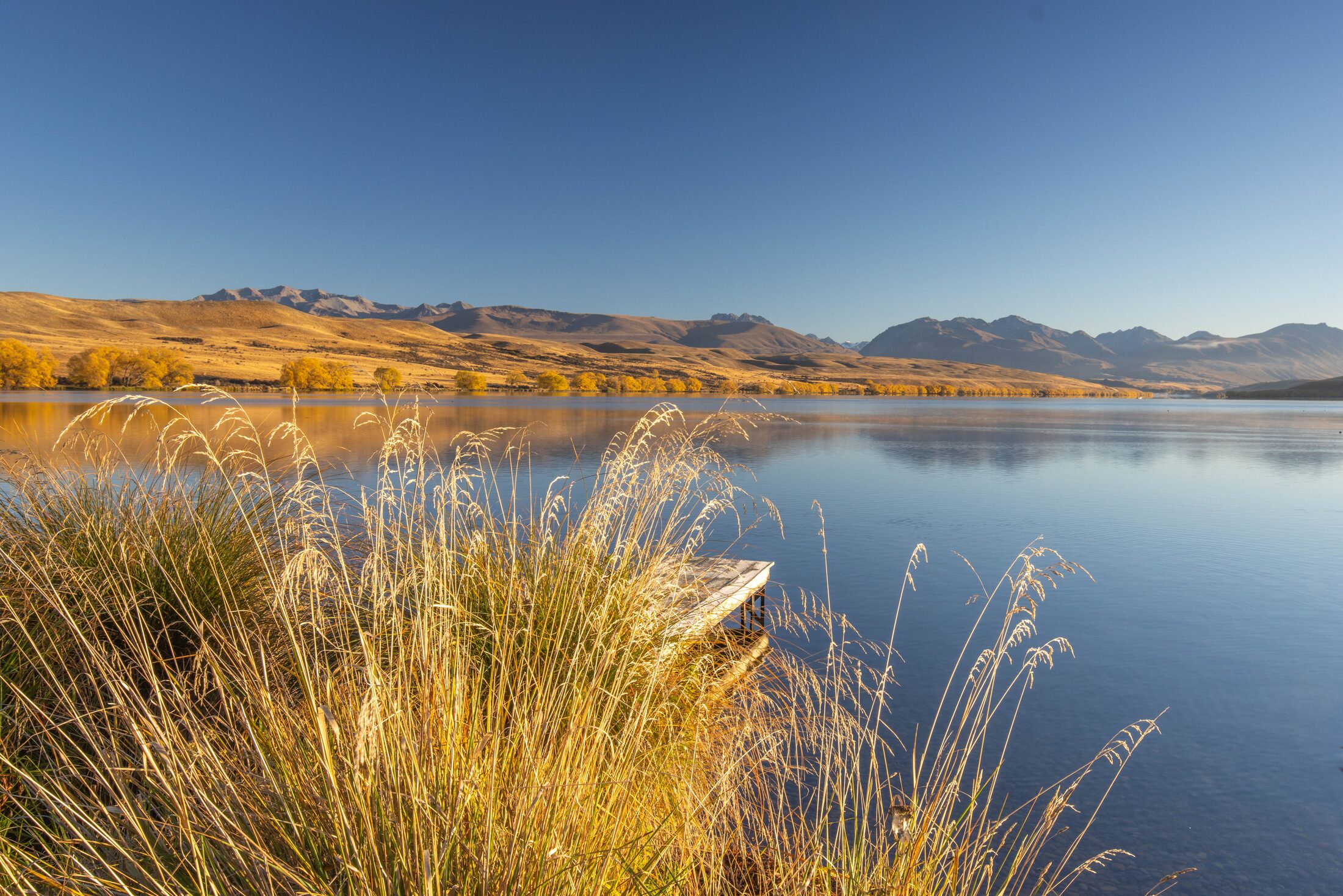 Sunrise at Lake Alexandra, New Zealand — photo 6 of 10