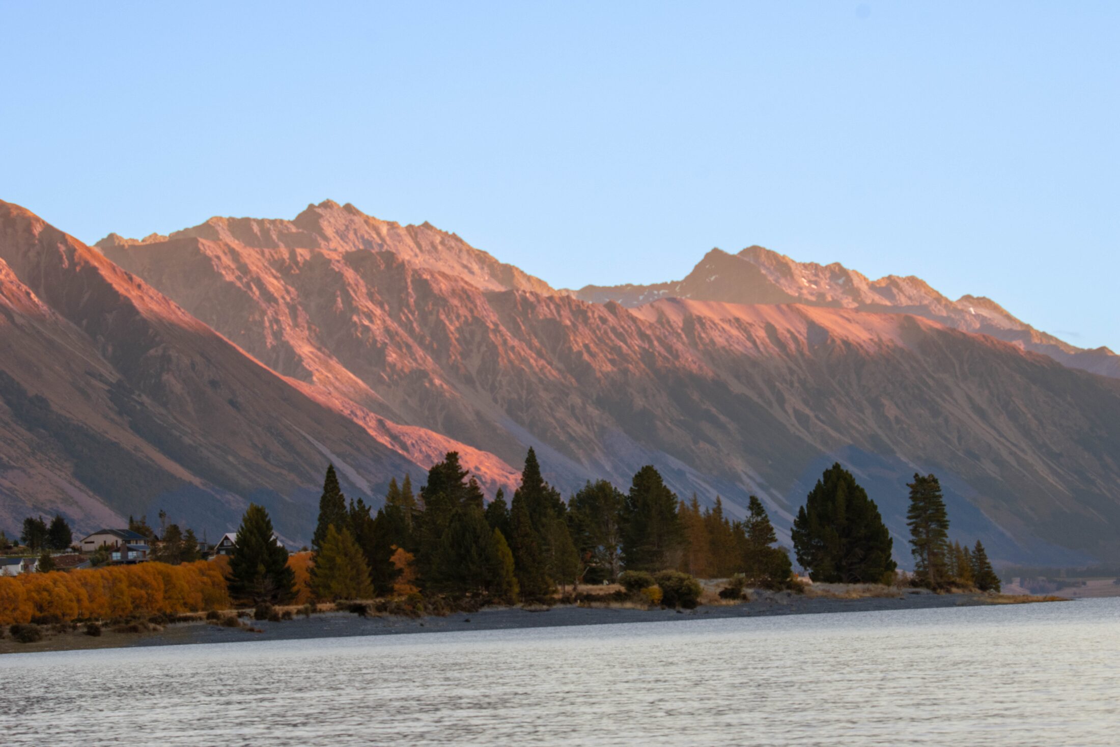 Sunrise at Lake Ohau, New Zealand — photo 11 of 14